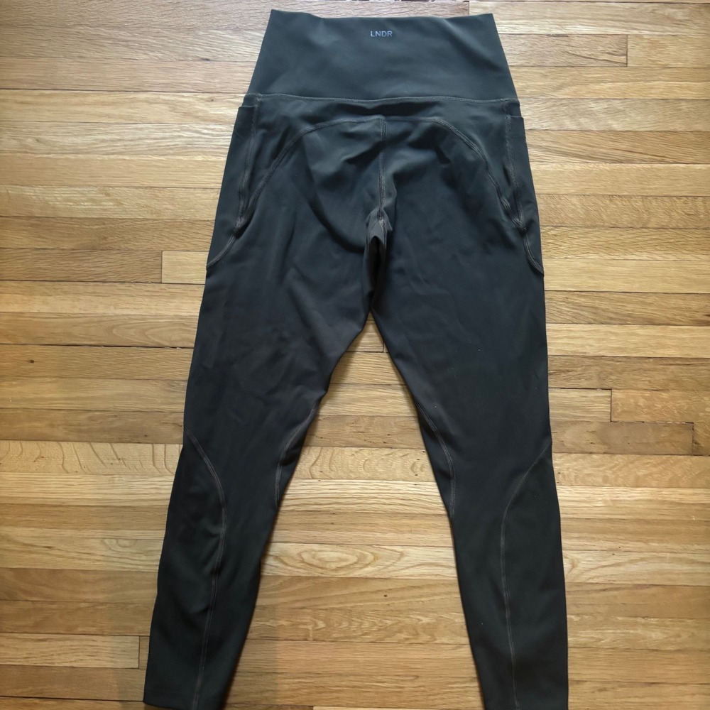 LNDR Limitless Pocket Leggings Womens Small 25" Inseam Olive Gym Workout Fit - Picture 9 of 11